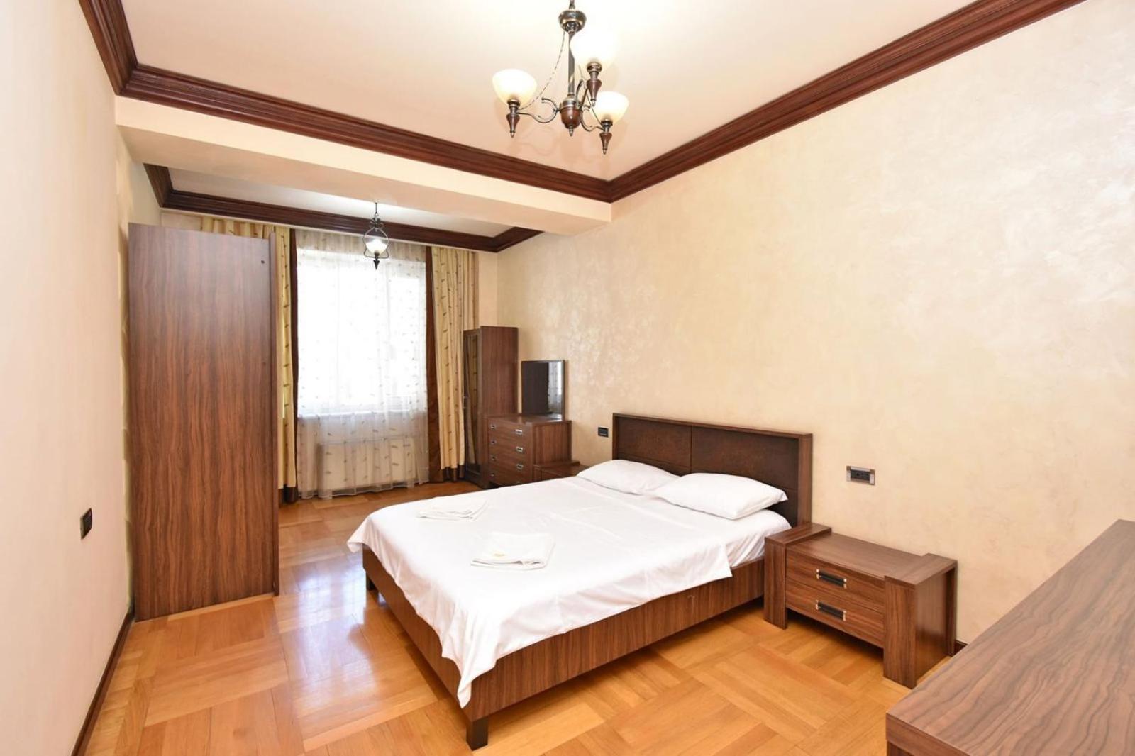 Northern Avenue, 2 Bedrooms Beautiful, New Renovated Apartment Hh35 Yerevan Exterior photo